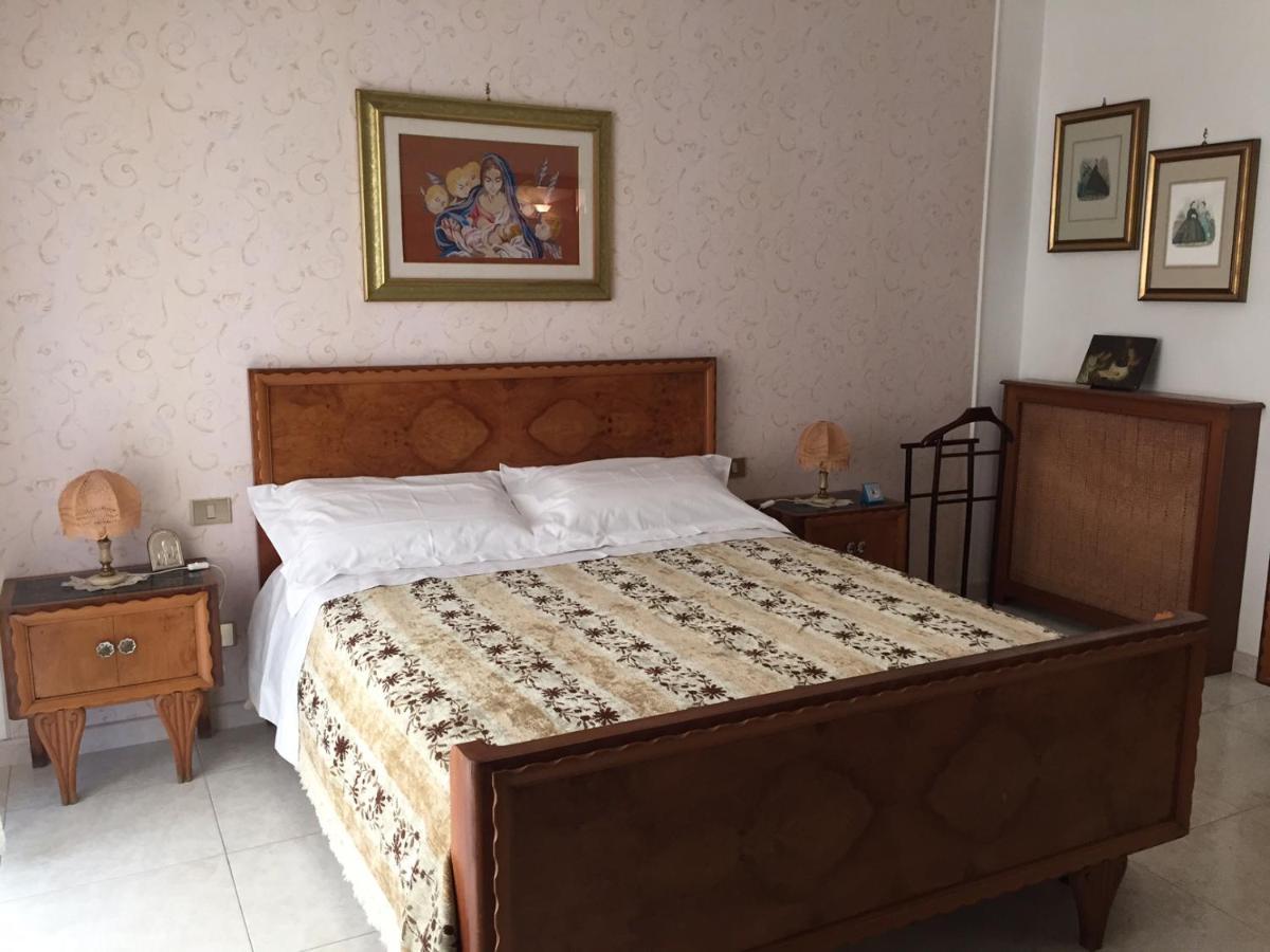 B&B Donna Porzia Трані Екстер'єр фото