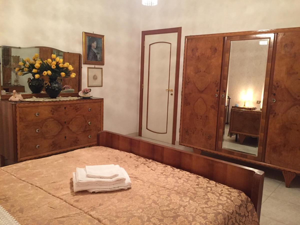 B&B Donna Porzia Трані Екстер'єр фото