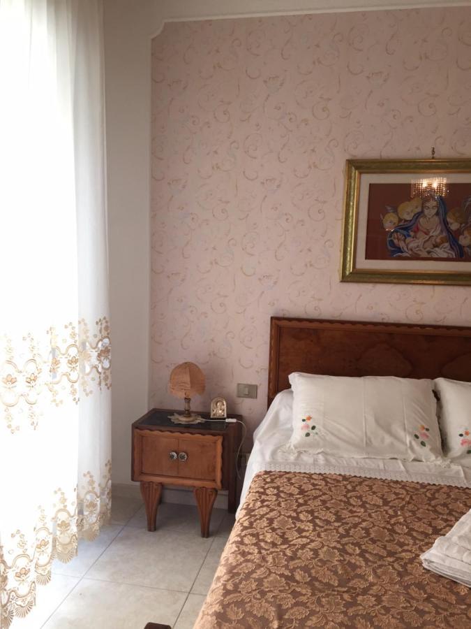 B&B Donna Porzia Трані Екстер'єр фото